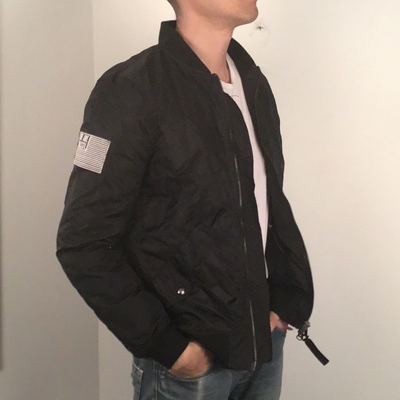 Massiv bomber jacket. Size M. Black - Picture 1 of 10